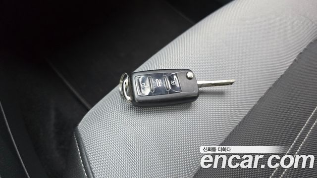 Volkswagen Jetta 2015 — photo 17