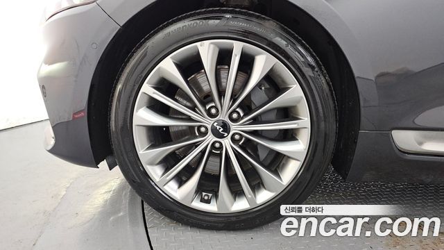 Kia K9 2022 — photo 5