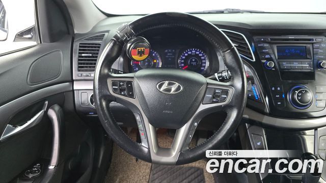 Hyundai i40 2016 — photo 19