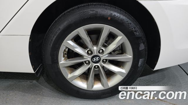 Hyundai i40 2016 — photo 7