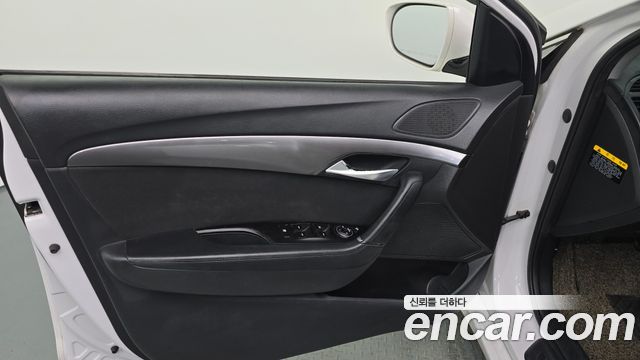 Hyundai i40 2016 — photo 14