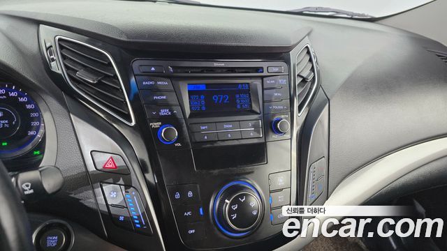 Hyundai i40 2016 — photo 31