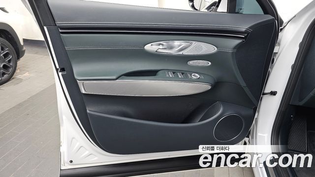 Genesis GV70 2024 — photo 14