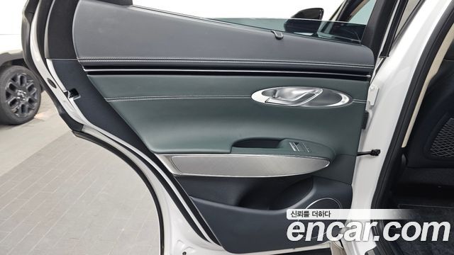 Genesis GV70 2024 — photo 15