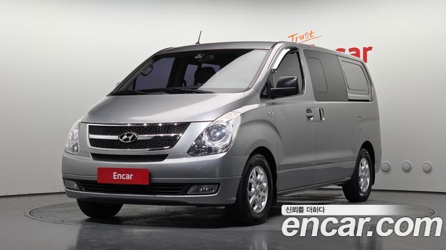 Hyundai Starex 2013 — photo 1
