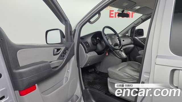 Hyundai Starex 2013 — photo 11