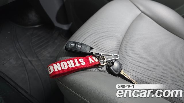 Hyundai Starex 2013 — photo 19