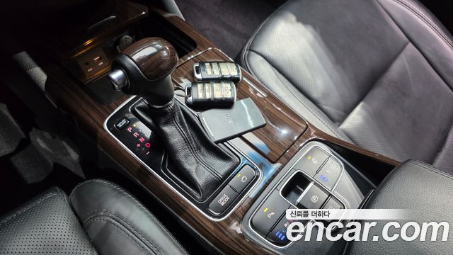 Kia K7 2016 — photo 9