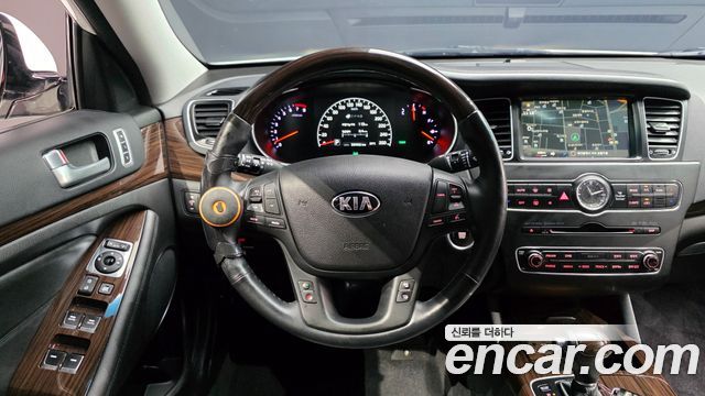Kia K7 2016 — photo 13