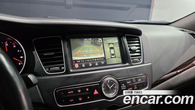 Kia K7 2016 — photo 16