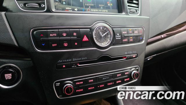 Kia K7 2016 — photo 18