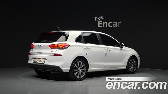 Hyundai i30 2017 — photo 2