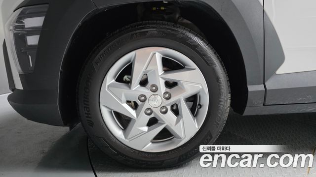 Hyundai Kona 2023 — photo 5
