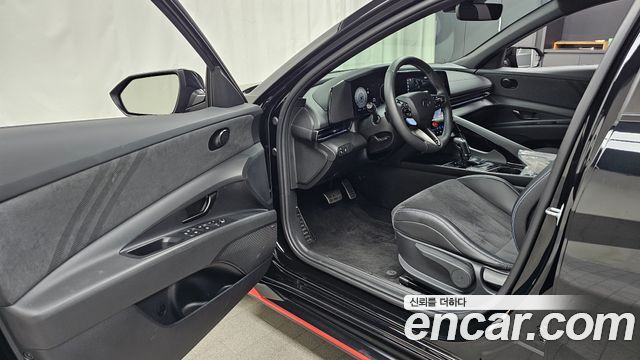 Hyundai AVANTE 2025 — photo 13
