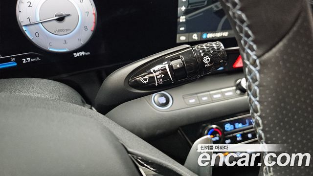 Hyundai AVANTE 2025 — photo 25