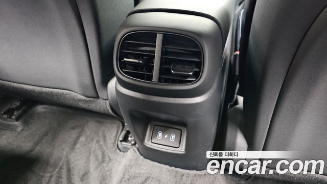 Hyundai AVANTE 2025 — photo 31