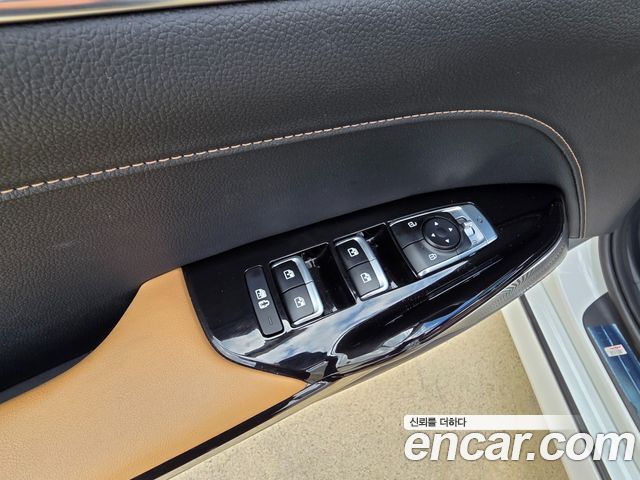 Kia K5 2023 — photo 18
