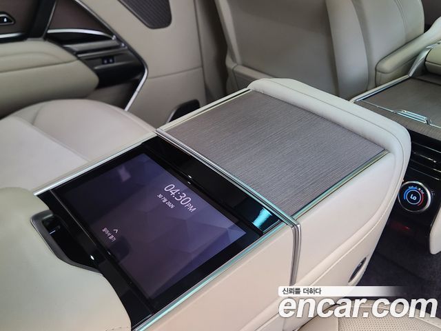 Land Rover Range Rover 2024 — photo 9