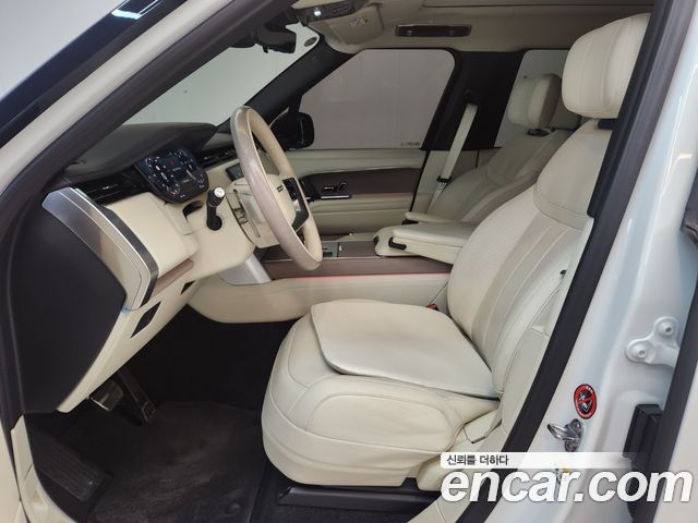 Land Rover Range Rover 2024 — photo 11