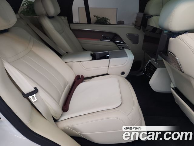 Land Rover Range Rover 2024 — photo 14