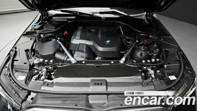 BMW 5-Series 2025 — photo 6