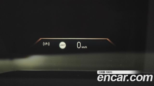BMW 5-Series 2025 — photo 13