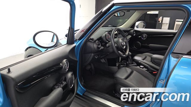 Mini Cooper 2016 — photo 10