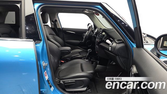 Mini Cooper 2016 — photo 12