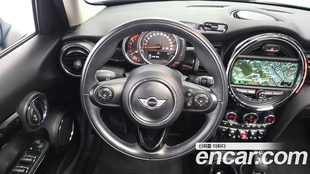 Mini Cooper 2016 — photo 13