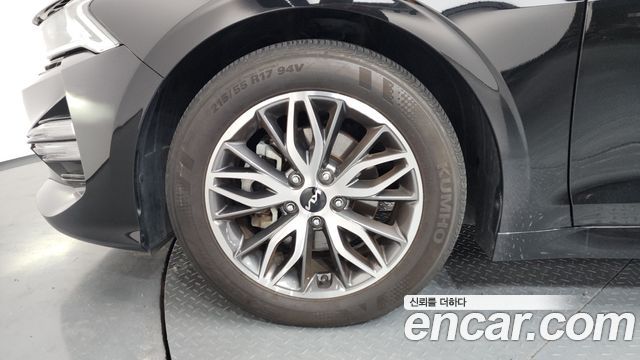 Kia K5 2023 — photo 5