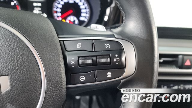 Kia K5 2023 — photo 23