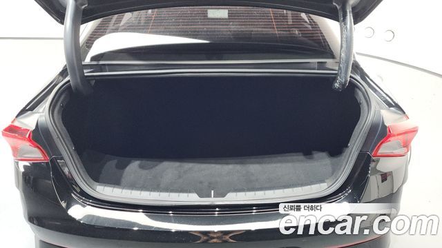 Kia K5 2023 — photo 24