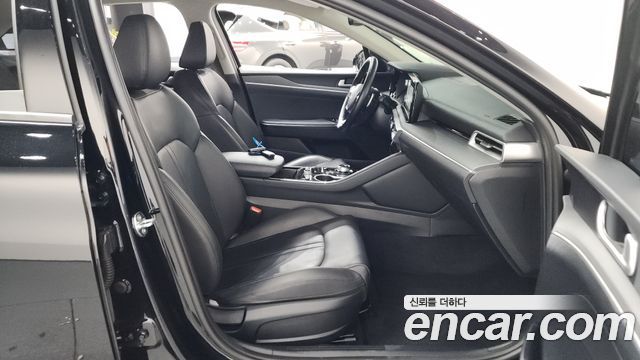 Kia K5 2023 — photo 16