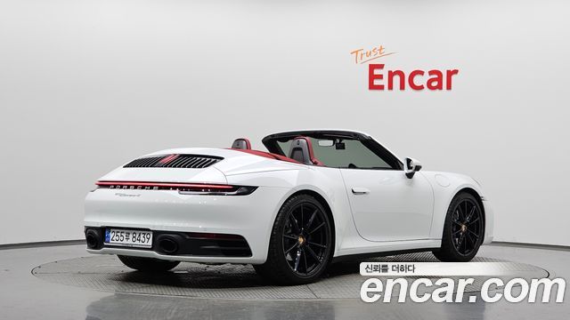 Porsche 911 2024 — photo 2