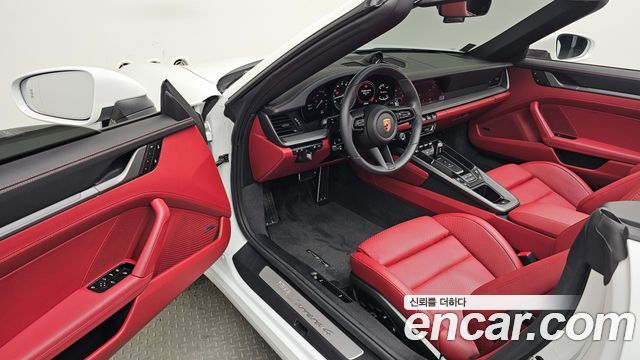 Porsche 911 2024 — photo 10