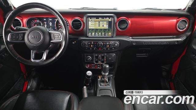 Jeep Wrangler 2022 — photo 10