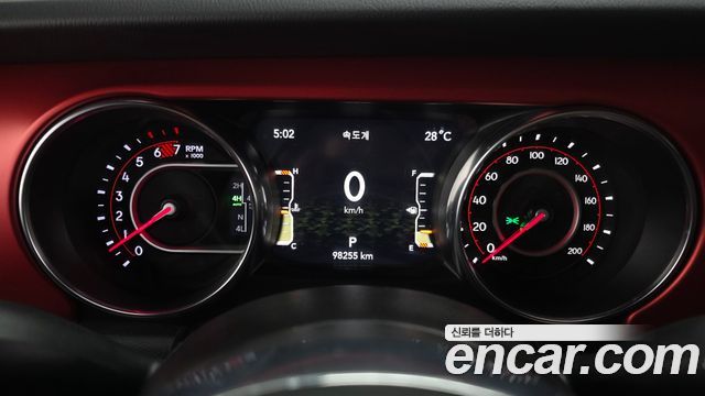 Jeep Wrangler 2022 — photo 11