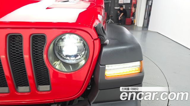 Jeep Wrangler 2022 — photo 8