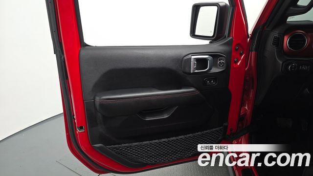 Jeep Wrangler 2022 — photo 14