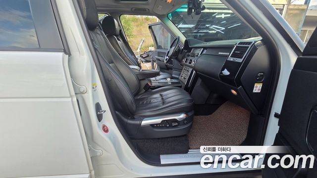 Land Rover Range Rover 2011 — photo 11
