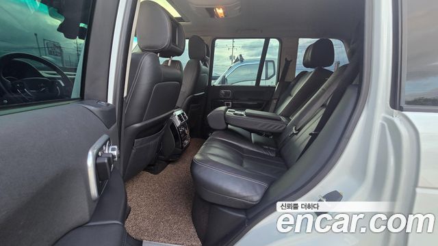 Land Rover Range Rover 2011 — photo 12