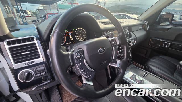 Land Rover Range Rover 2011 — photo 13
