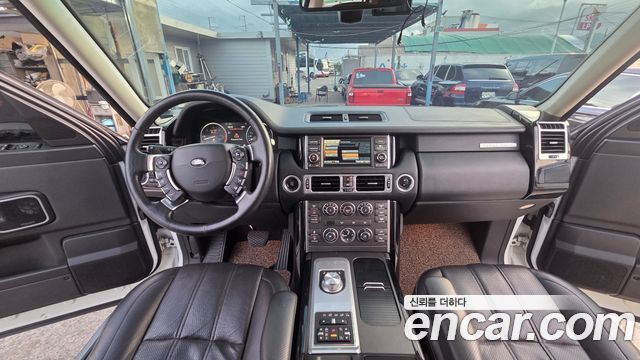 Land Rover Range Rover 2011 — photo 19