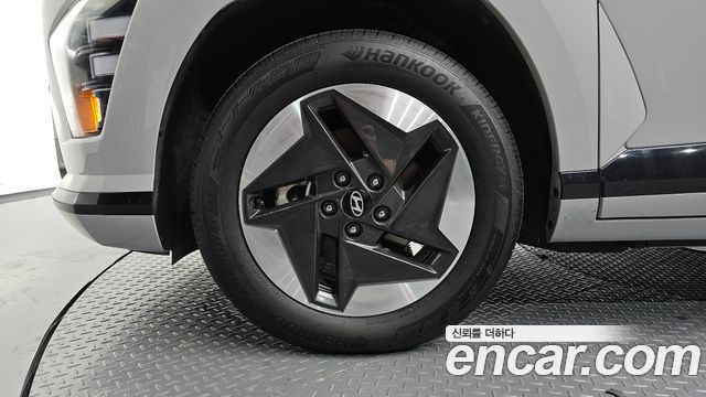 Hyundai Kona 2023 — photo 5