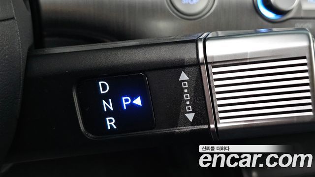 Hyundai Kona 2023 — photo 12