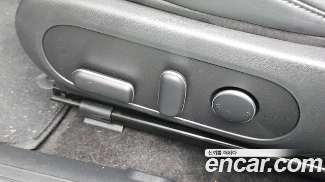Hyundai Kona 2023 — photo 24
