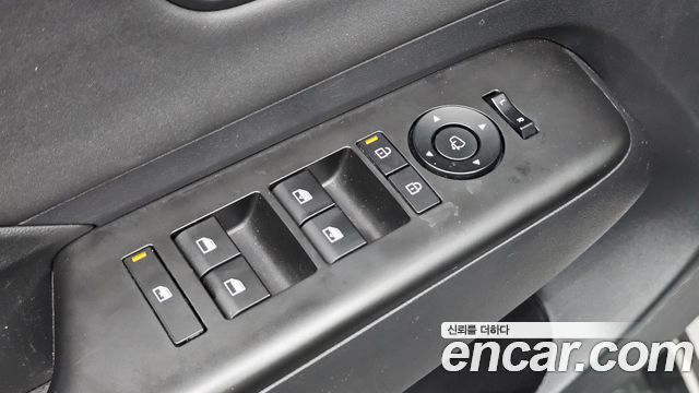 Hyundai Kona 2023 — photo 25