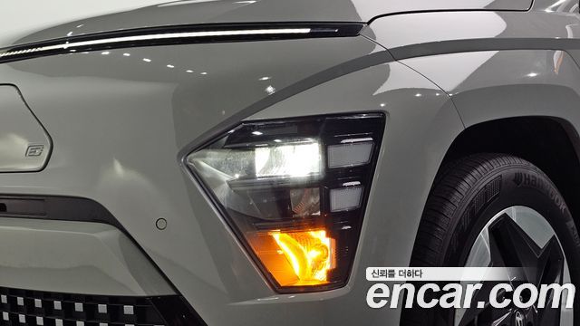 Hyundai Kona 2023 — photo 8