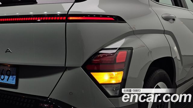 Hyundai Kona 2023 — photo 9