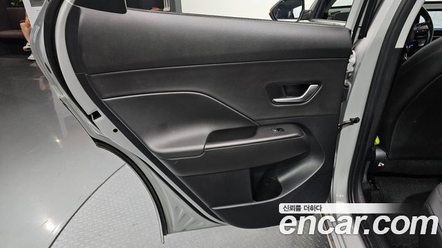 Hyundai Kona 2023 — photo 15